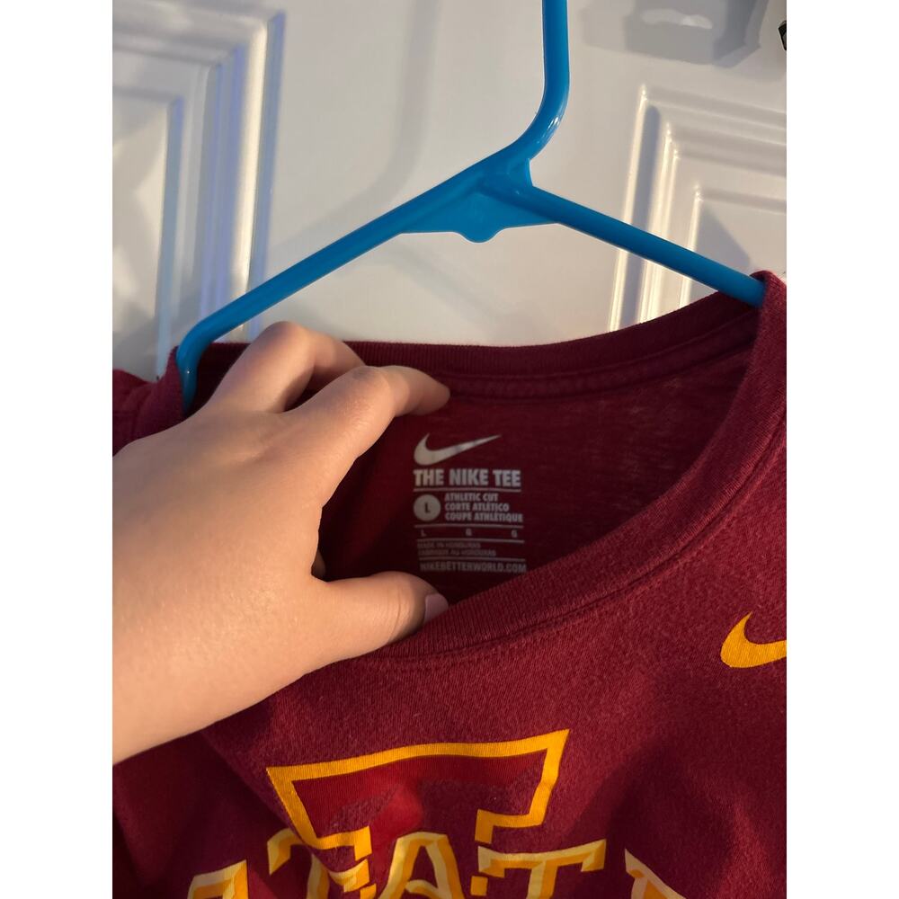 Nike Iowa State Cyclones Women’s Large Athletic Cut T-Shirt - Picture 2 of 3